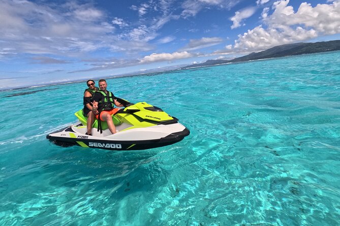 3H Adventure in JET SKI Snorkeling and Tahaa Lagoon - The black-tip shark encounter