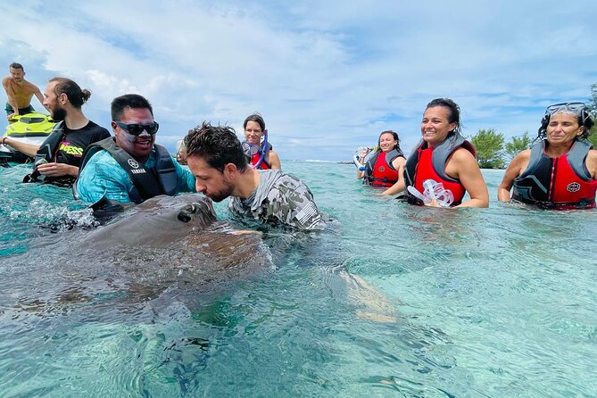 3H Jet Ski Tour to Discover Moorea - Atiha combines photographs with marine life
