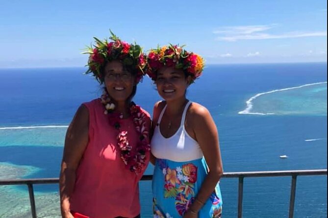 4x4 Moorea Safari Tours : Private tours - Island-made drinks at the juice factory