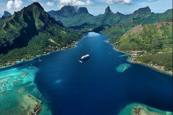 4x4 Moorea Safari Tours : With Hotel transfers - Why a 4x4 is a smart way to see Moorea