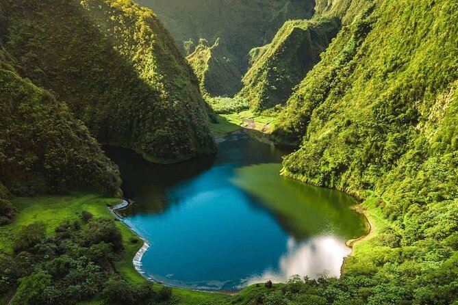 4x4 Safari HEREAKIMANU Tour in the Heart of Tahiti - Fare Hape and a taste of traditional life