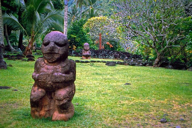 5 Hours Tahiti Island Tour - West and East Coast - Arahurahu Marae puts Tahitian culture first