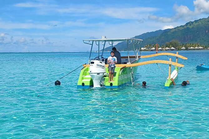 Activity/Excursion Lagoon Tour to Moorea by Canoe 6 hours - A full morning on Moorea’s lagoon