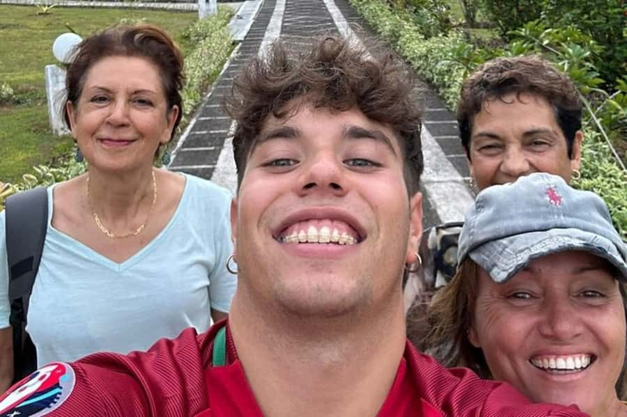 Apia: Full-Day Upolu Island Tour with Waterfalls and Beaches - The Bahá’í Temple brings a quiet finish