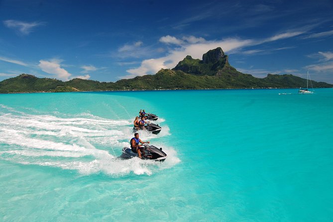 Bora Bora 4WD Tour Including Lunch at Lucky House & Jet Ski Tour - Who should book this combo
