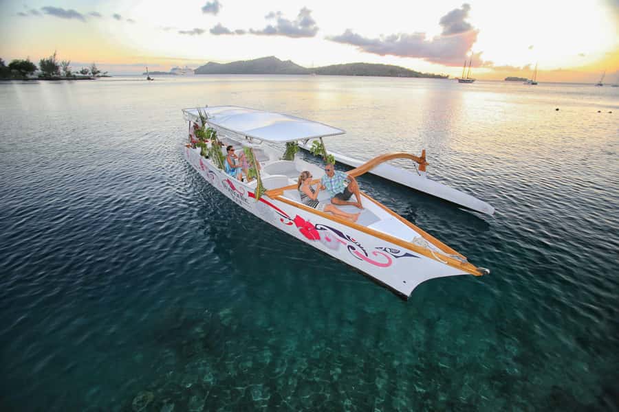Bora Bora: Combo Sunset Cruise & Romantic Dinner at St James - Dinner at St James in Vaitape