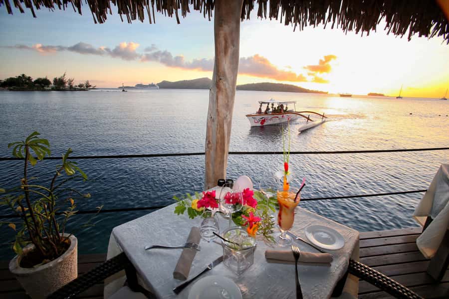 Bora Bora: Combo Sunset Cruise & Romantic Dinner at St James - The 75-minute route across Bora Bora’s lagoon