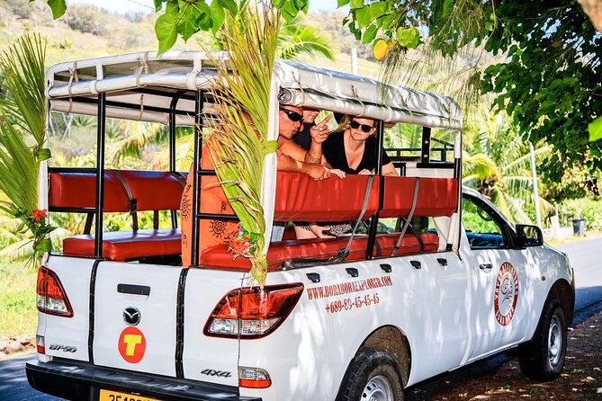 Bora Bora: Half Day Island 4WD Guided Tour - Morning, afternoon, or sunset?