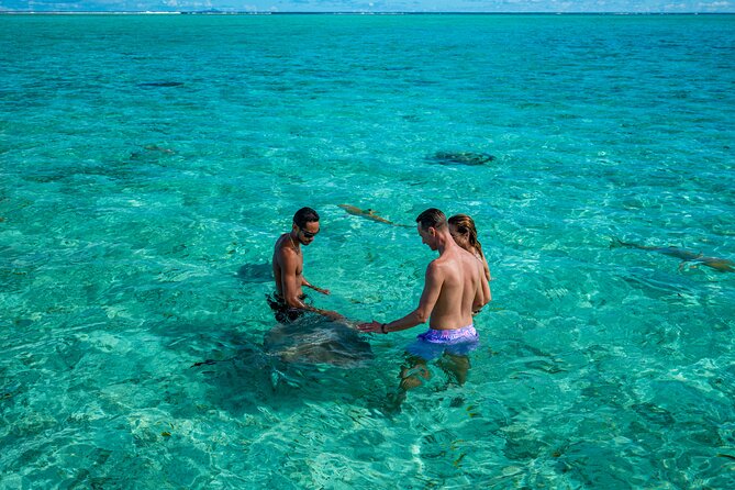 Bora Bora Half Day Snorkeling - Cruising around Bora Bora by boat