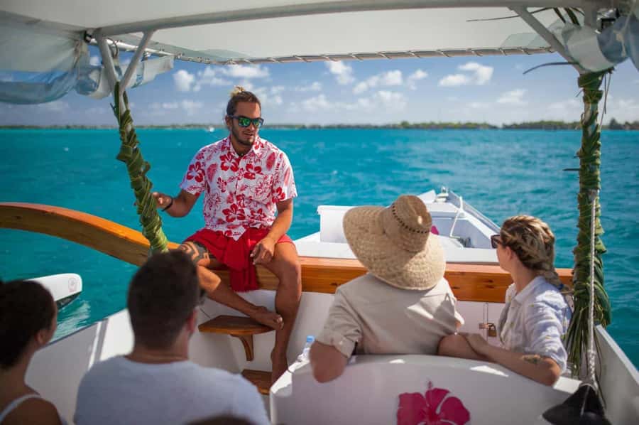 Bora Bora Luxury Tour and Beach Picnic - Watching blacktip sharks and stingrays respectfully