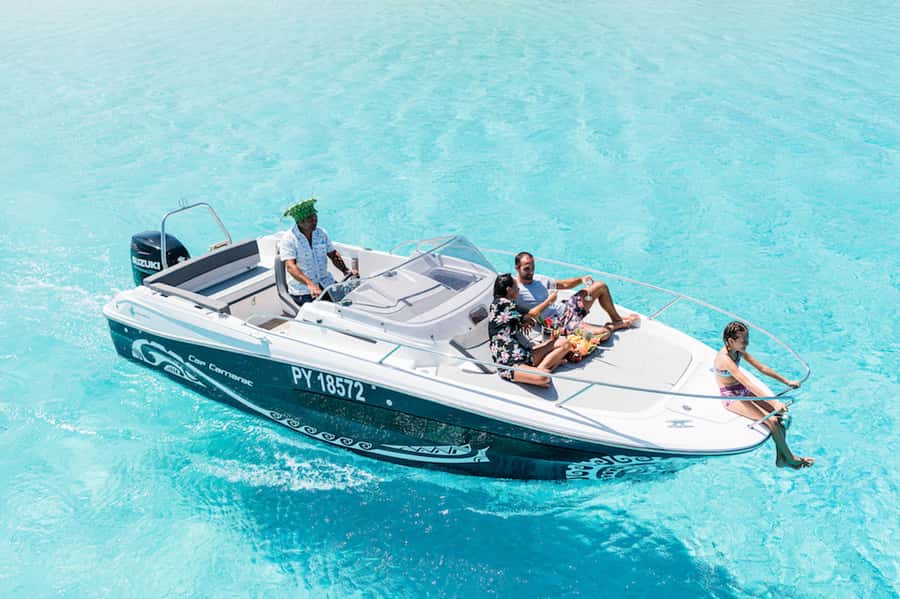 Bora Bora: Private Boat Tour with Snorkeling and Drinks - Drinks, shade, and the practical comforts