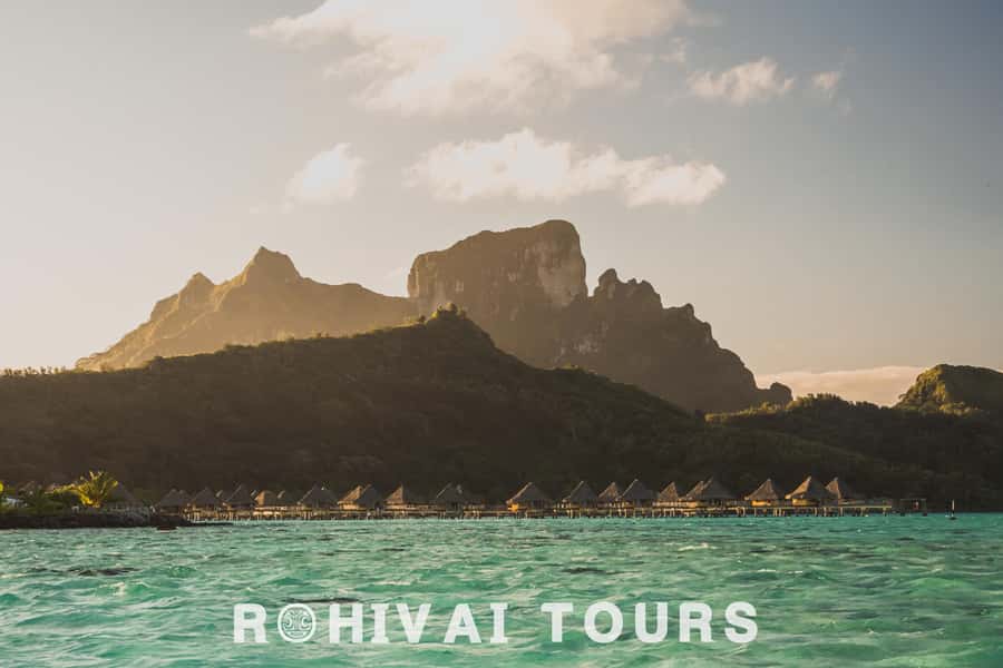 Bora Bora: Private Sunset cruise on the lagoon - Meeting at the hotel pier