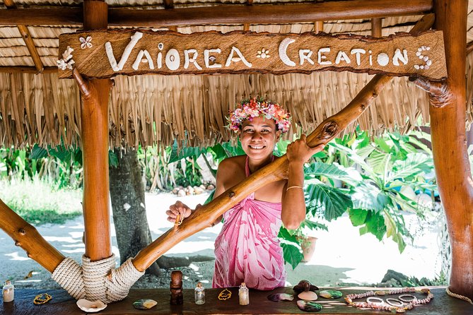 Bora Bora Snorkel Cruise by Polynesian Outrigger Canoe with BBQ Island Lunch - Price, timing, and practical value