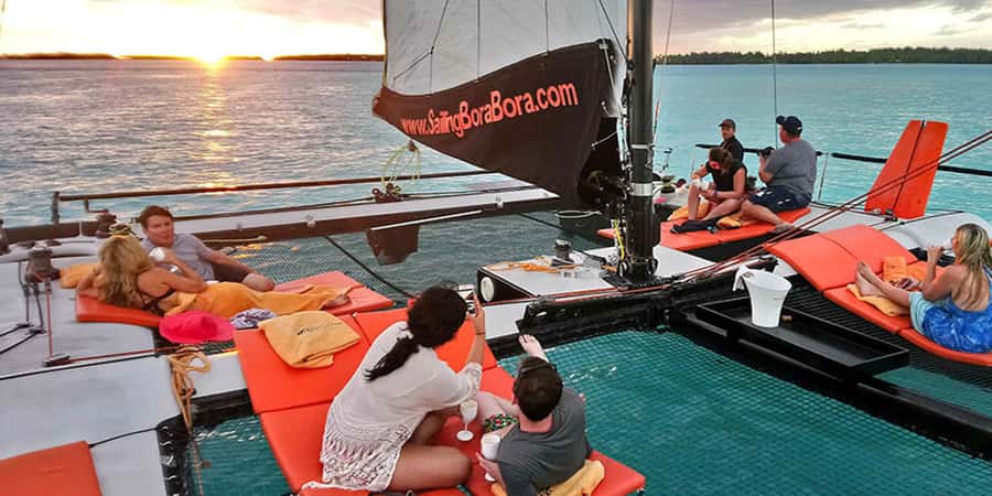 Bora Bora: Sunset Catamaran Cruise with Snacks and Drinks - Key points to know before you book