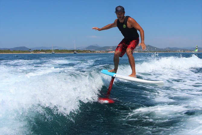 Bora Bora Water Sport : Wakeboard Ski Tube - A fast, active hour on Bora Bora’s lagoon