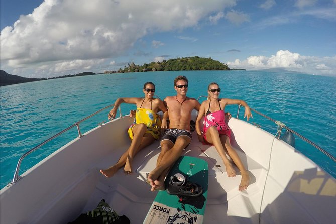 Bora Bora Water Sport : Wakeboard Ski Tube - Tubing and water-skiing for a mixed group