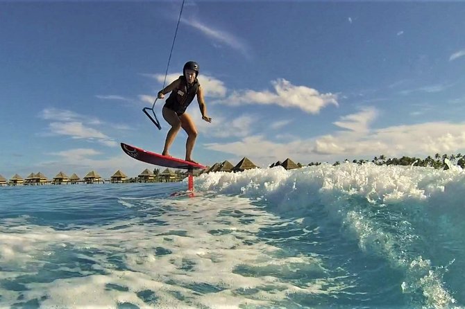 Bora Bora Water Sport : Wakeboard Ski Tube - Why beginners have a good chance of standing up