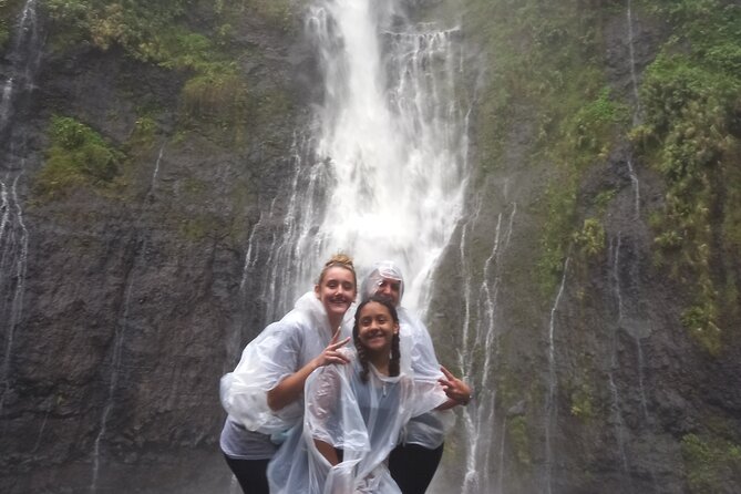 Crossing Island of Tahiti 4x4 Mountain, Waterfall, River, Basins - The bakery stop and a practical Tahitian lunch
