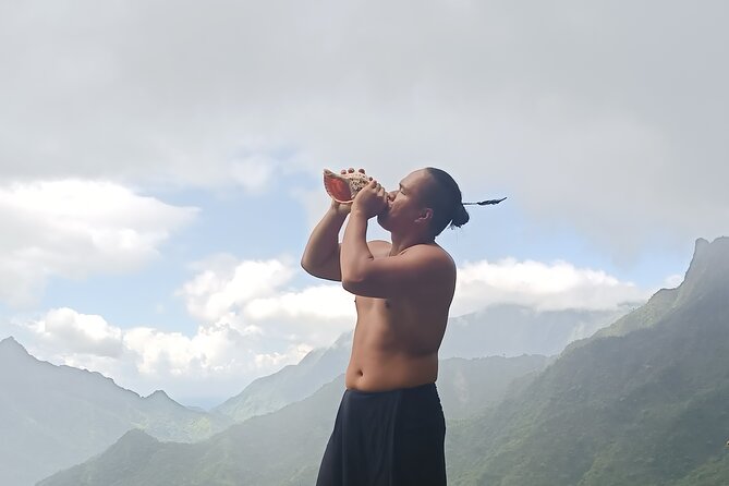 Découvrez le Mana durant la traversée de Tahiti en 4x4 Safari - Lunch, fruit, and the relaxed middle of the day
