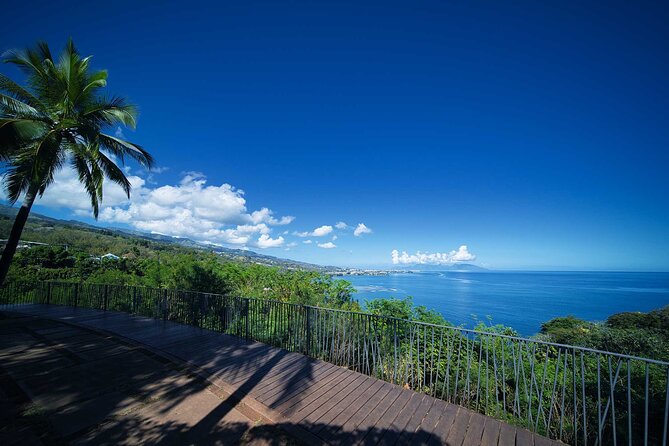Discovering the emblematic sites of Tahiti - What this Tahiti island tour is really like