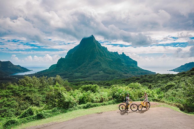 E-Bike Moorea Electric Bike Rental Moorea - Pineapple plantations and Moorea’s inland character