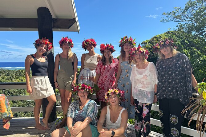 Ei Making Classes in Rarotonga - Learning the traditional weaving method