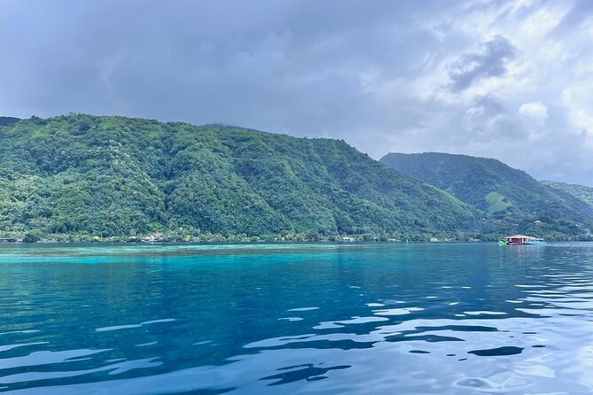 Excursion to discover the authentic Tahiti Peninsula 4:00 - Boarding near PK 17