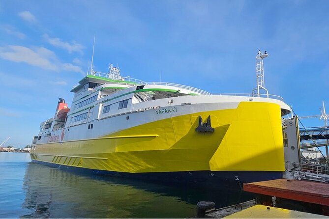 Ferry Transfer between Papeete, Tahiti and Moorea - A 45-Minute Link Between Tahiti and Moorea