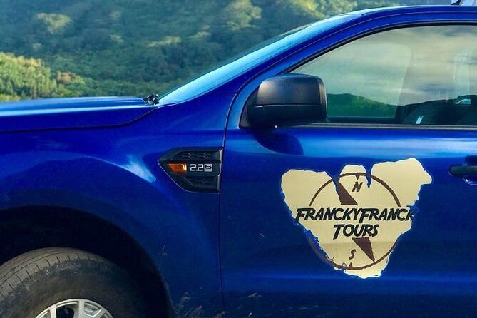 Franckyfranck tours Moorea - Tours privés // Private half day tours - Magic Mountain’s 360-degree view