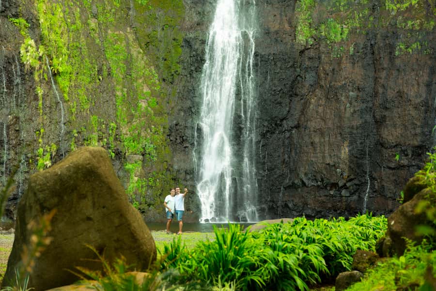 From Papeete: Tahiti Highlights Full-Day Private Tour - Vaihi and Faarumai bring two different waterfall stops