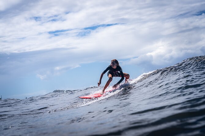 Group Guided Surfing Lesson in Tahiti - What the small group changes