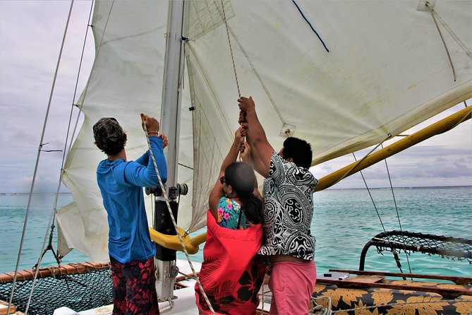 Introduction to sailing and discovering the lagoon - What the four-hour outing feels like