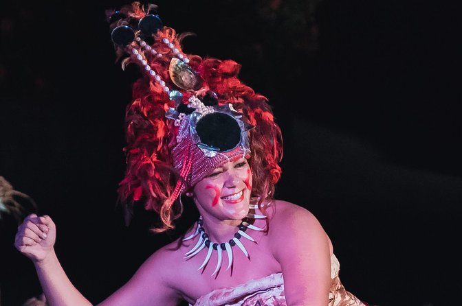 Island Show Fiafia Night @ Le Manumea Hotel - The fire knife finale at 9:30 pm or thereabouts