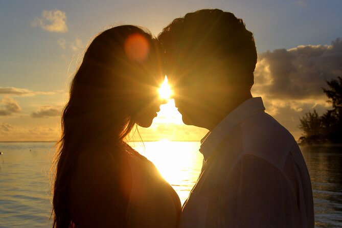 Lagoon Service Private Sunset Cruise - A quiet sunset on Bora Bora’s lagoon