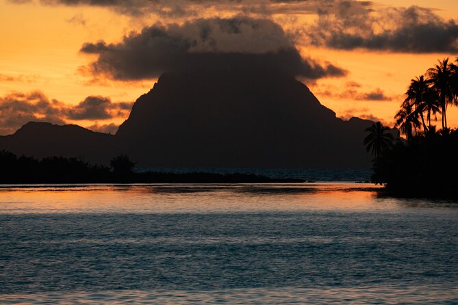 Lagoon Service Private Sunset Cruise - Music, drinks, and the mood onboard