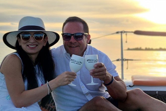 LUXURY PRIVATE Catamaran Bora Bora : The Sunset Escape - What the private format changes