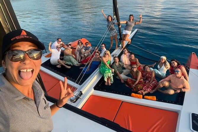 LUXURY PRIVATE Catamaran Bora Bora : The Sunset Escape - Who will get the most from this Bora Bora cruise