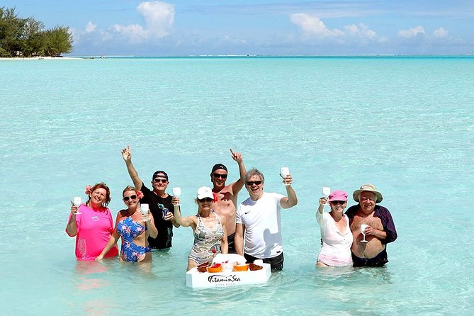 LUXURY PRIVATE Catamaran : Full-Day Sail & Polynesian Motu Lunch - A Polynesian lunch on a private motu