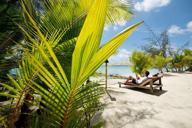 Luxury Private full day tour & Motu lunch in Bora-Bora - What the $1,739.74 price means for two