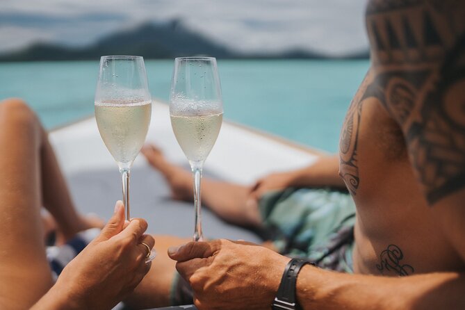 Luxury Private full day tour & Motu lunch in Bora-Bora - The 9 a.m. start and the four-hour water program