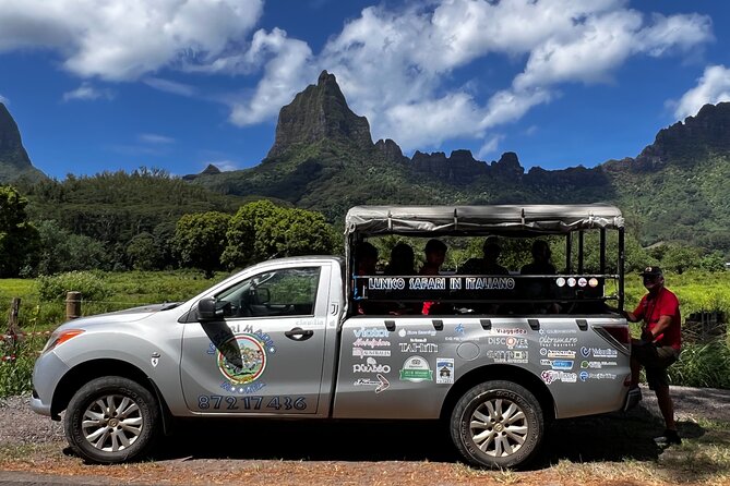 Moorea Cruise Ships: 4x4, Belvedere, Pineapple, & Magic Mountain - Four hours, eight people, and a real open-air ride