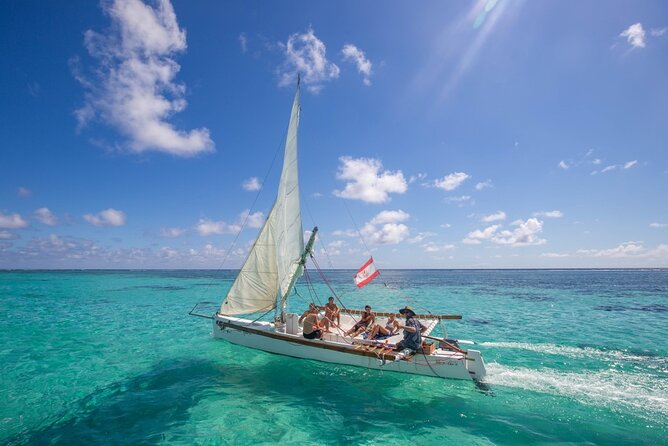 Moorea Discovery Half-day Sailing - Motu Tiahura: snorkeling, rays, and time ashore