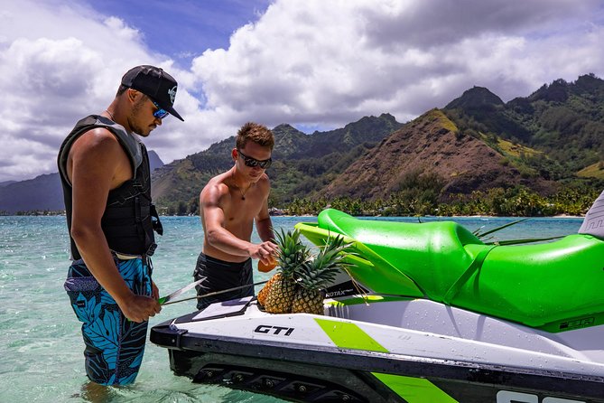 Moorea Explorer Jet Ski tour - Cook’s Bay, where the mountains frame the water