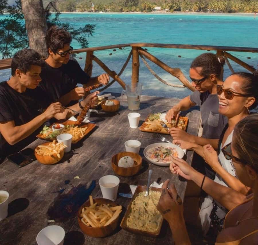Moorea: Small Group Snorkeling Tour with local guide - Haapiti and the quiet dolphin stop
