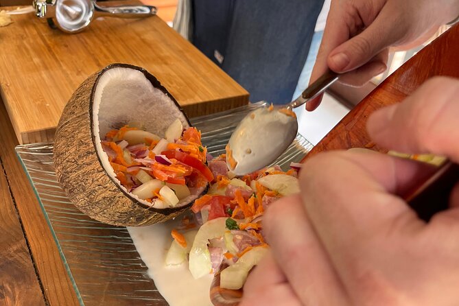 Moorea Tahitian Cooking Class - Small groups make the cooking more useful