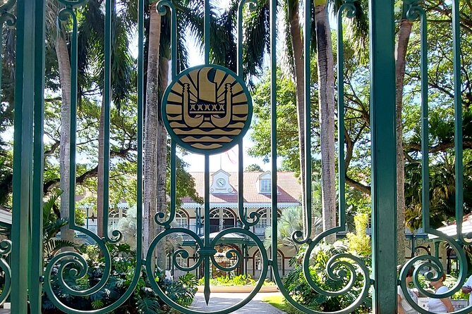 Papeete City Tour, 3hours (on Tahiti) - Papeete’s story starts at the Queen’s Bath