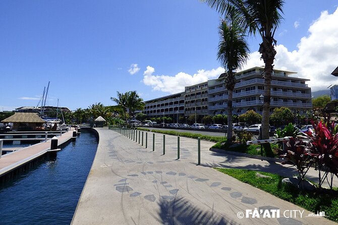 Papeete Walking Tour - Tahiti - The French Polynesian Assembly and former royal lands