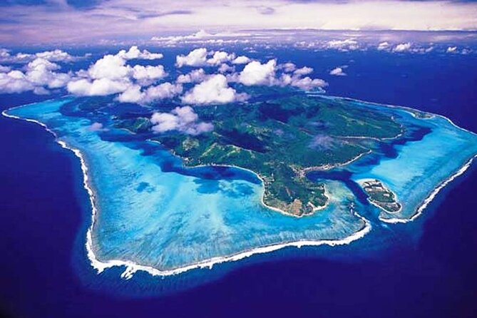 Private 30-minute flight downwind of Huahine - Seeing Huahine as one island from the air
