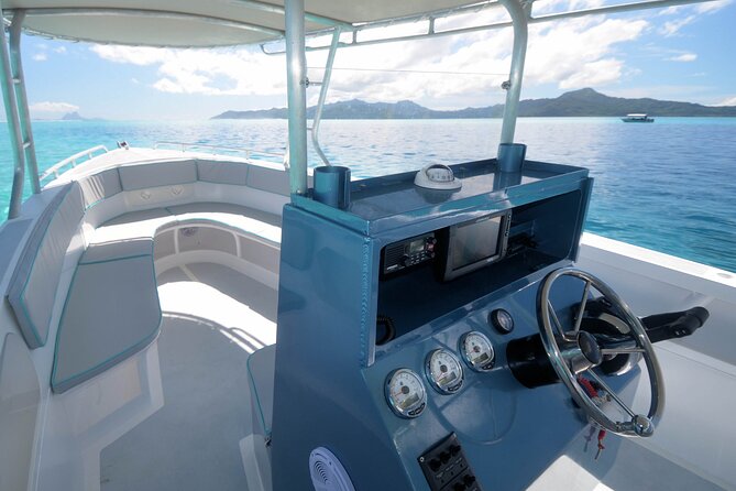 Private Big Game Fishing Tour in Raiatea - Lunch on board keeps the day moving