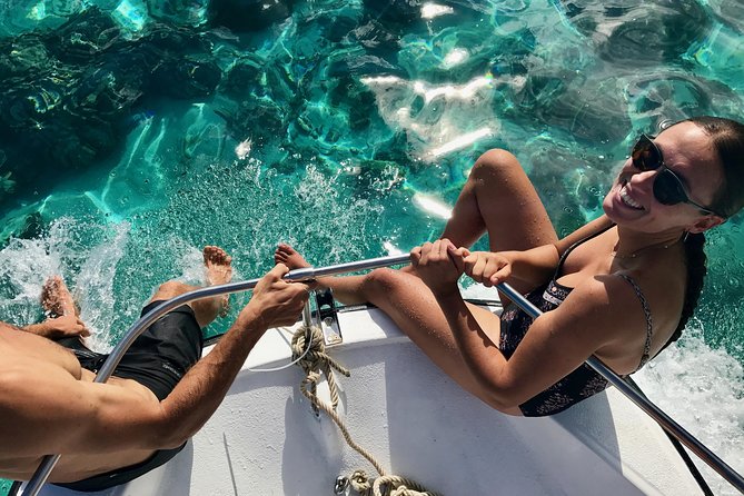Private Boat Tour of Moorea Lagoon - Setting out with Luna and Clem